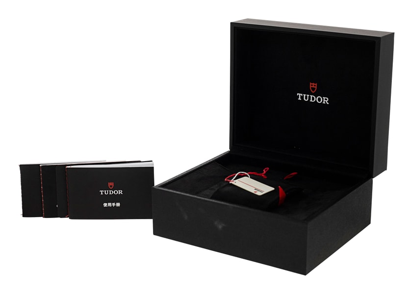 Tudor Black Bay GMT M79830RB-0010